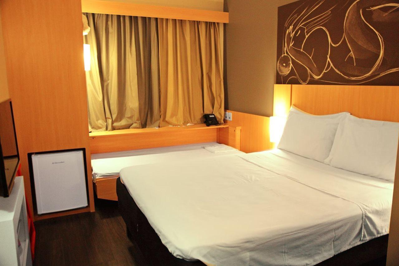 Отель Ibis Bacabal Экстерьер фото